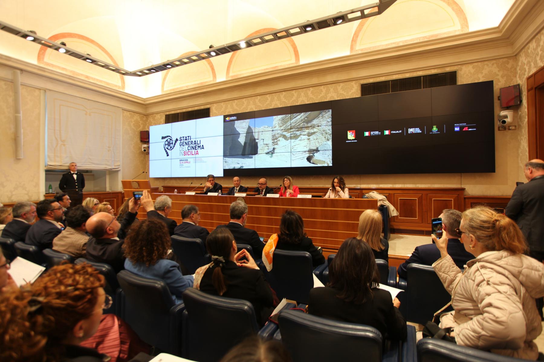 Stati generali del Cinema, a Siracusa talk e incontri per dibattere sul  sistema audiovisivo in Italia | Regione Siciliana