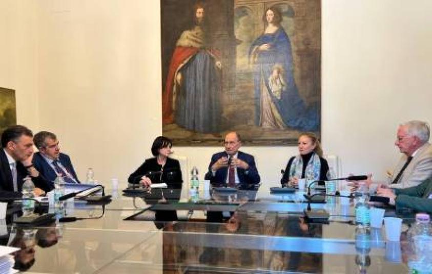 cabina di regia ciclone Harry