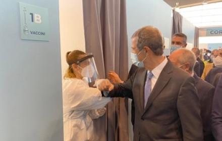 presidente musumeci - inaugurazione hub vaccini a catania 3