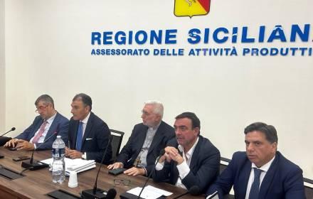 Incontro su zona industriale di Caltagirone