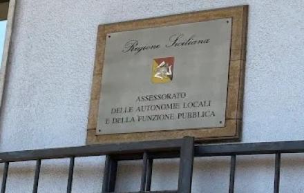 Insegna assessorato Autonomie locali.jpeg