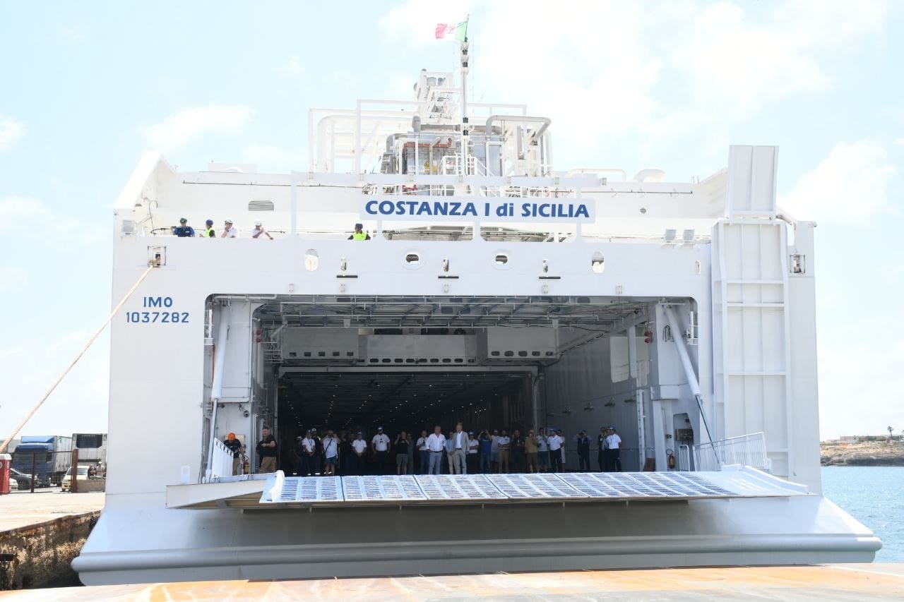 Presidente Schifani annuncia sospensione degli aumenti tariffari per collegamenti isole minori, tutela cittadini e imprese