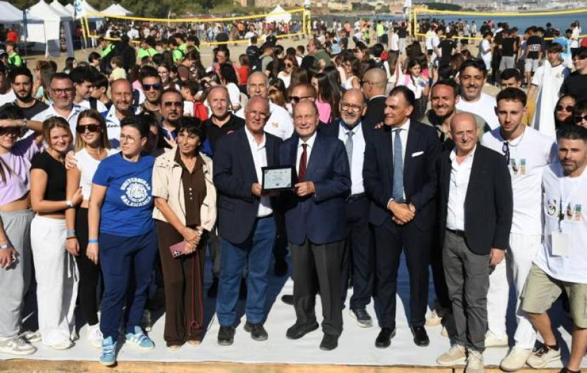 Schifani a festival spiaggia Romagnolo