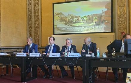 Dagnino al convegno Bul.jpeg
